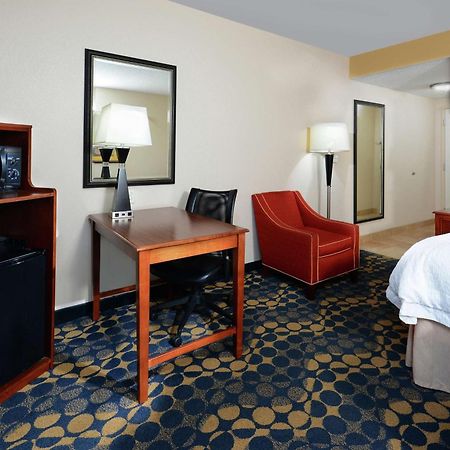 Hampton Inn & Suites Huntersville Kültér fotó